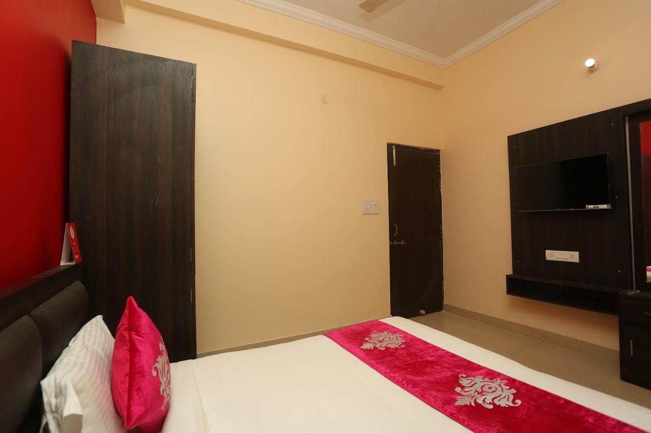 Oyo Flagship 17204 Vrindawan Galaxy Kanpur Exterior foto
