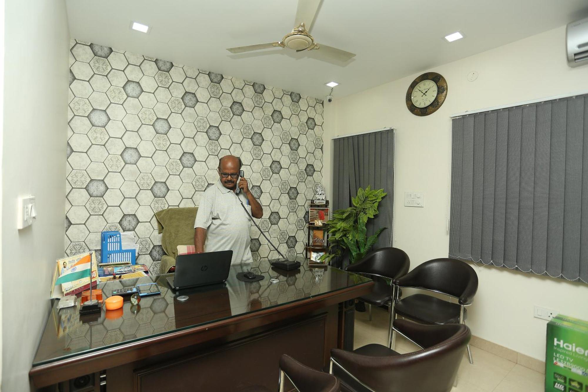 Oyo Flagship 17204 Vrindawan Galaxy Kanpur Exterior foto