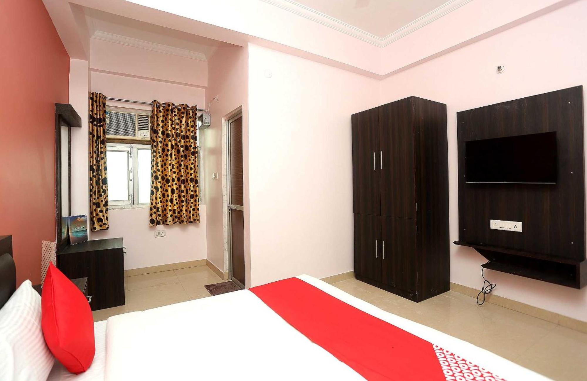 Oyo Flagship 17204 Vrindawan Galaxy Kanpur Exterior foto